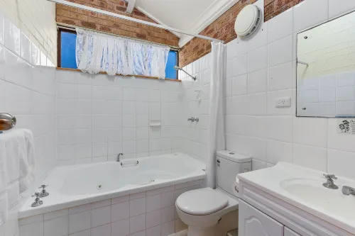 Robe Central Motel Rooms Photos