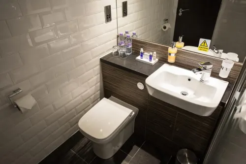 Mondo Hotel Rooms Photos