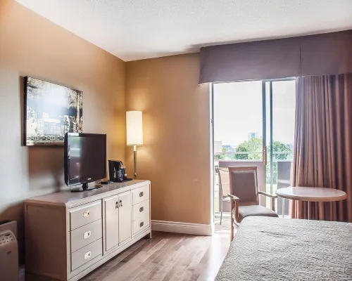 Quality Hotel Fallsview Cascade Photos