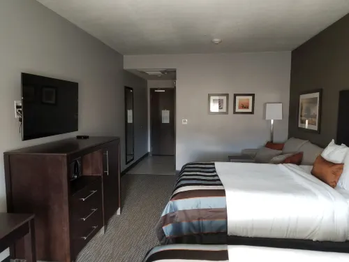 Wingate by Wyndham Hurricane/Zion National Park Rooms Photos