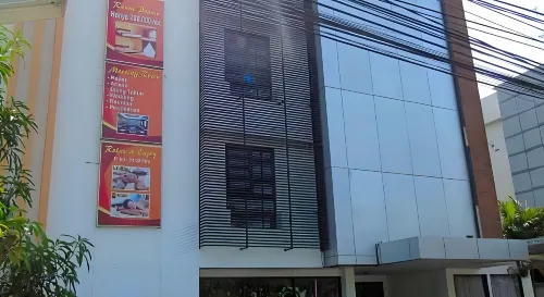 Pia Hotel Cirebon Udvendigt Photos