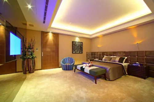 Young Motel Rooms Photos
