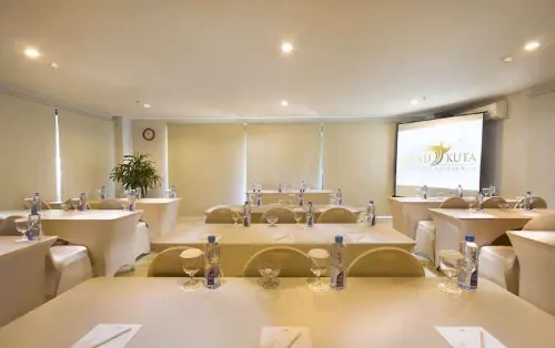 Grand Kuta Hotel and Residence Espaces Affaires Photos
