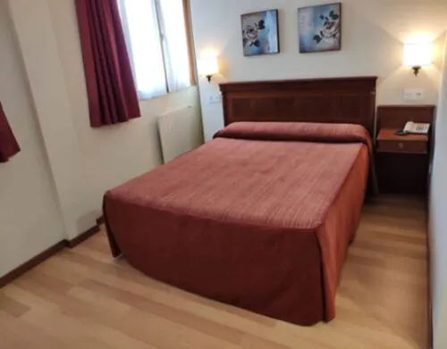 B&B HOTEL Gijón Centro Begoña Værelser Photos
