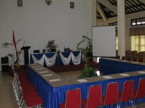 Wonua Monapa Hotel Resort Business Facilities Photos