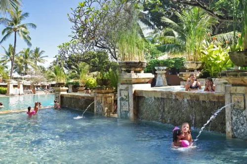 Legian Beach Hotel Vapaa-aika ja virkistys Photos