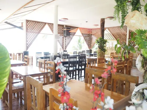 The Scenery Beach Resort Питание Photos