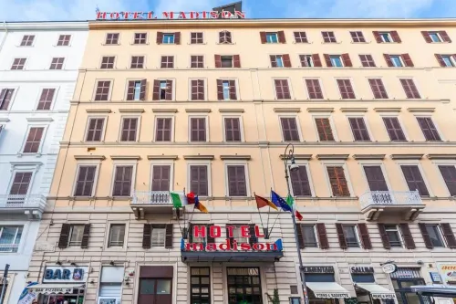 Madison Hotel Extérieur Photos