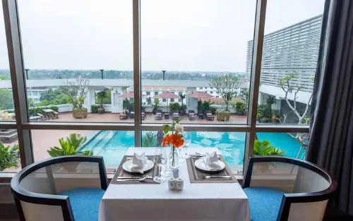 White Lotus Hue Hotel Makanan Photos