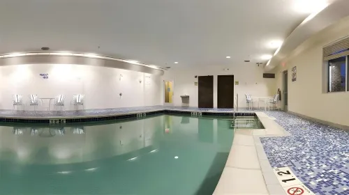 Holiday Inn Express & Suites Detroit - Farmington Hills Loisirs et amusements Photos