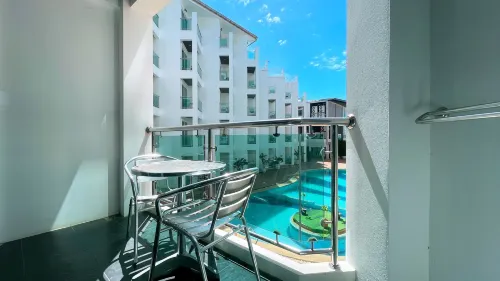 Dragon Beach Resort , Jomtien Beach Pattaya Рядом с отелем Photos