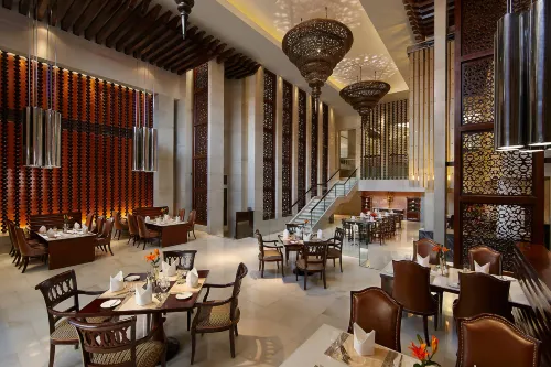 ITC Mughal, a Luxury Collection Resort & Spa, Agra Restauration Photos