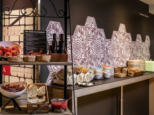 Ibis Styles Barcelona Centre Ristorazione Photos