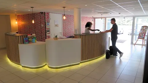 Kyriad Aix les Milles - Plan de Campagne Offentlige områder Photos
