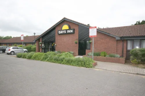 Days Inn by Wyndham Gretna Green M74 Exterior Photos
