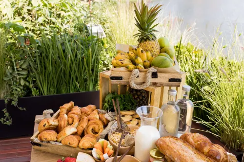 Radisson Tamboho Waterfront Antananarivo Dining Photos
