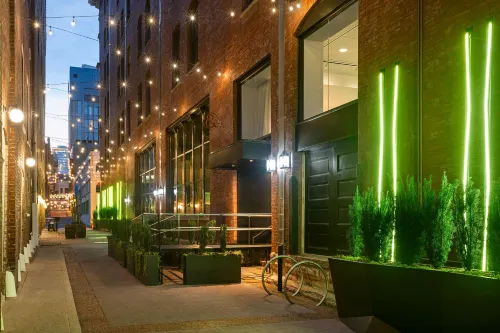 The Bankers Alley Hotel Nashville, Tapestry Collection by Hilton Xung quanh Photos