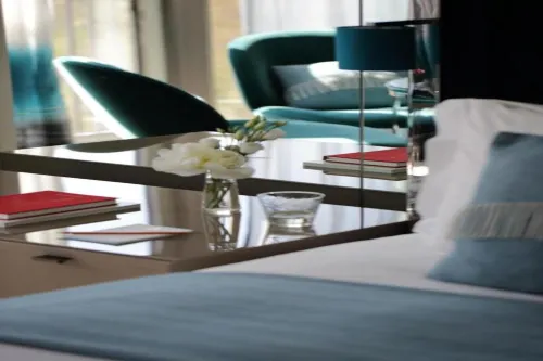 The Athenaeum Hotel & Residences Photos