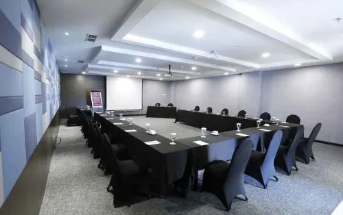 Mercure Padang Fasilitas Bisnis Photos
