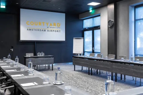 Courtyard Amsterdam Airport Business Facilities Photos