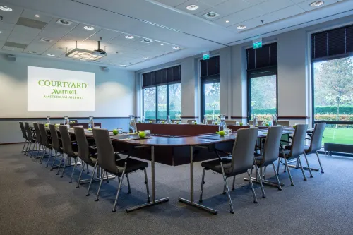 Courtyard Amsterdam Airport Business Facilities Photos