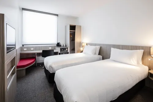 ibis Mackay Photos