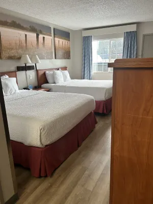 Days Inn by Wyndham Turlock Photos