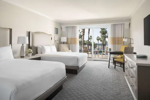 Hyatt Regency Huntington Beach Resort and Spa Huoneet Photos