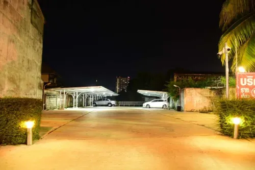 Thongmanee Hotel Exterior Photos