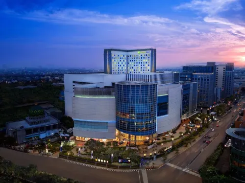 Holiday Inn Express Jakarta Pluit Citygate Eksterior Photos