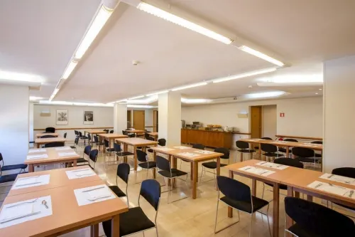 B&B HOTEL Barcelona Mollet Porta de Gallecs Espaces Affaires Photos