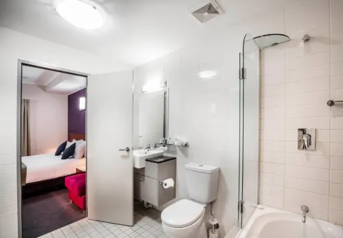 Novotel Darwin Airport Rooms Photos