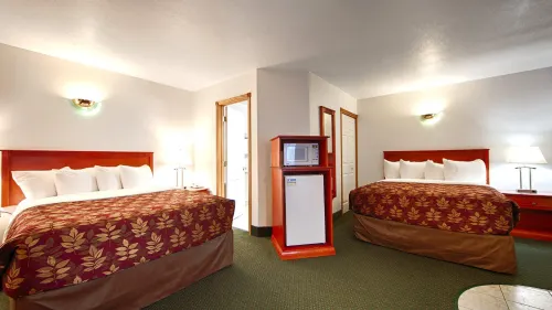 Baymont by Wyndham Hinton Photos