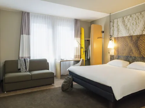 Ibis Brussels Centre Gare Midi Rooms Photos