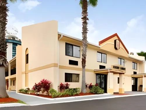 Super 8 by Wyndham Orlando International Drive Экстерьер Photos