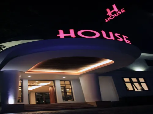 House Sangkuriang Eksterior Photos