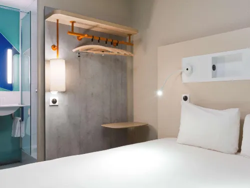 Ibis Budget Chilly-Mazarin les Champarts Rooms Photos