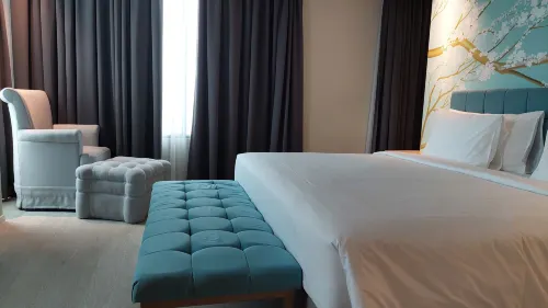 EASTERN HOTEL BOJONEGORO Photos