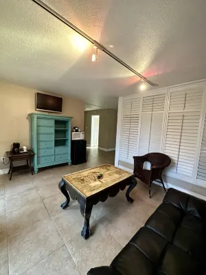 Tahitian Inn Boutique Hotel Tampa Photos
