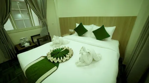 Hotel Namaskar Rooms Photos