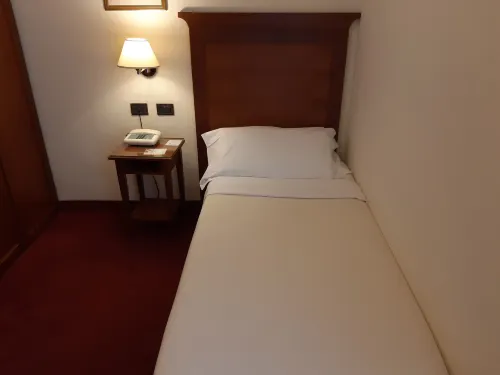 Hotel HR Camere Photos