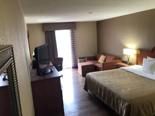 Quality Inn Near Joint Base Andrews-Washington Area Photos