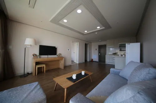 Hotel Aroha Rooms Photos