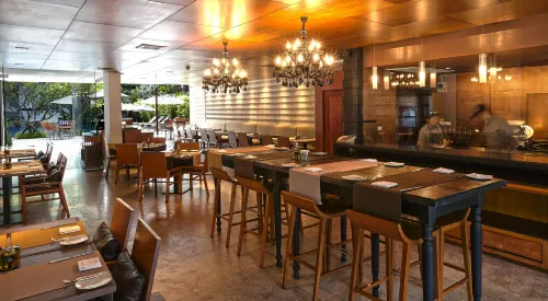 Woodlands Hotel and Resort Pattaya Restauration Photos