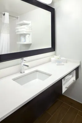 Hampton Inn Orlando Near Universal Blvd/International Dr Rooms Photos