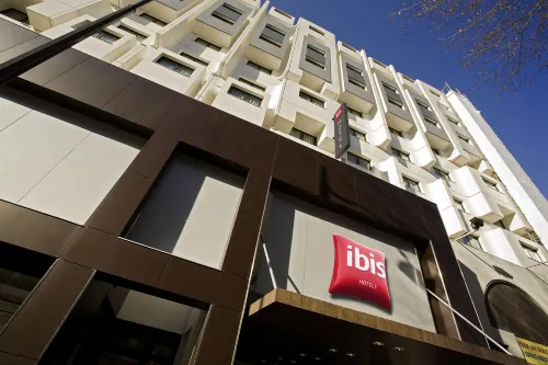 Hôtel Ibis Paris Montmartre 18ème Extérieur Photos