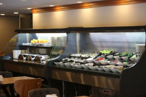 Four Seven Hotel Restauration Photos