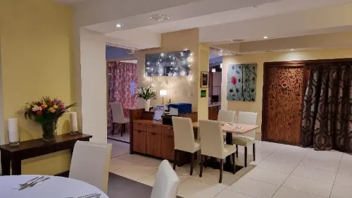 The Park City Grand Plaza Kensington Hotel Ristorazione Photos