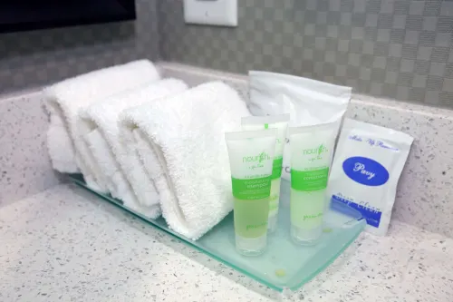 Best Western Pacific Inn Rooms Photos