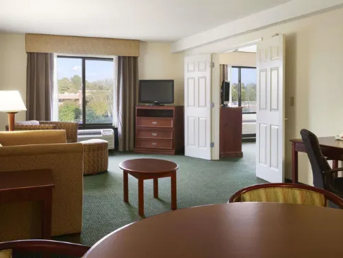 Wingate by Wyndham Chesapeake Photos